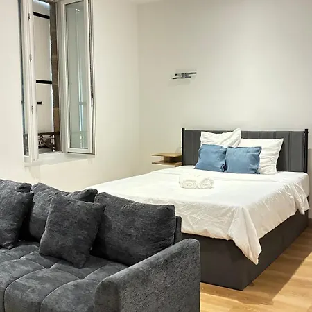 Cozy, Fully Renovated